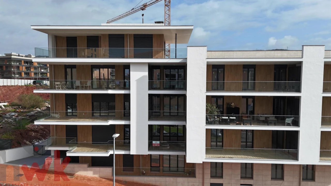 Apartamento T2 para Venda em Santo Antonio dos Olivais Foto 29