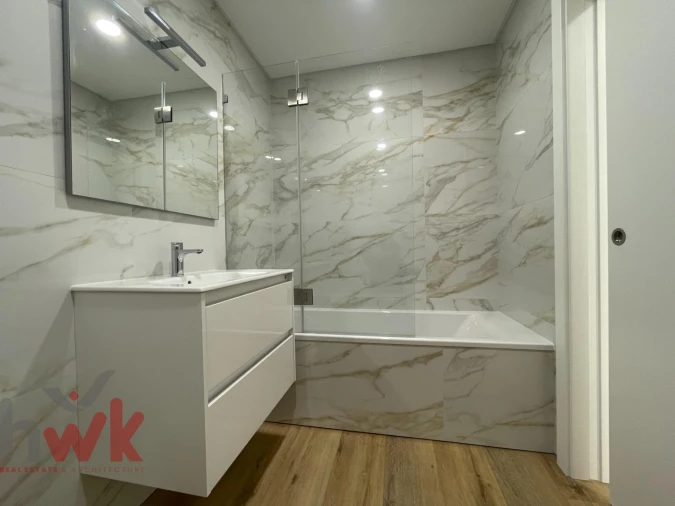 Apartamento T2 para Venda em Santo Antonio dos Olivais Foto 32