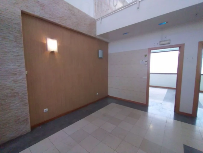 Negócio para Venda em Barreiro e Lavradio Foto 11