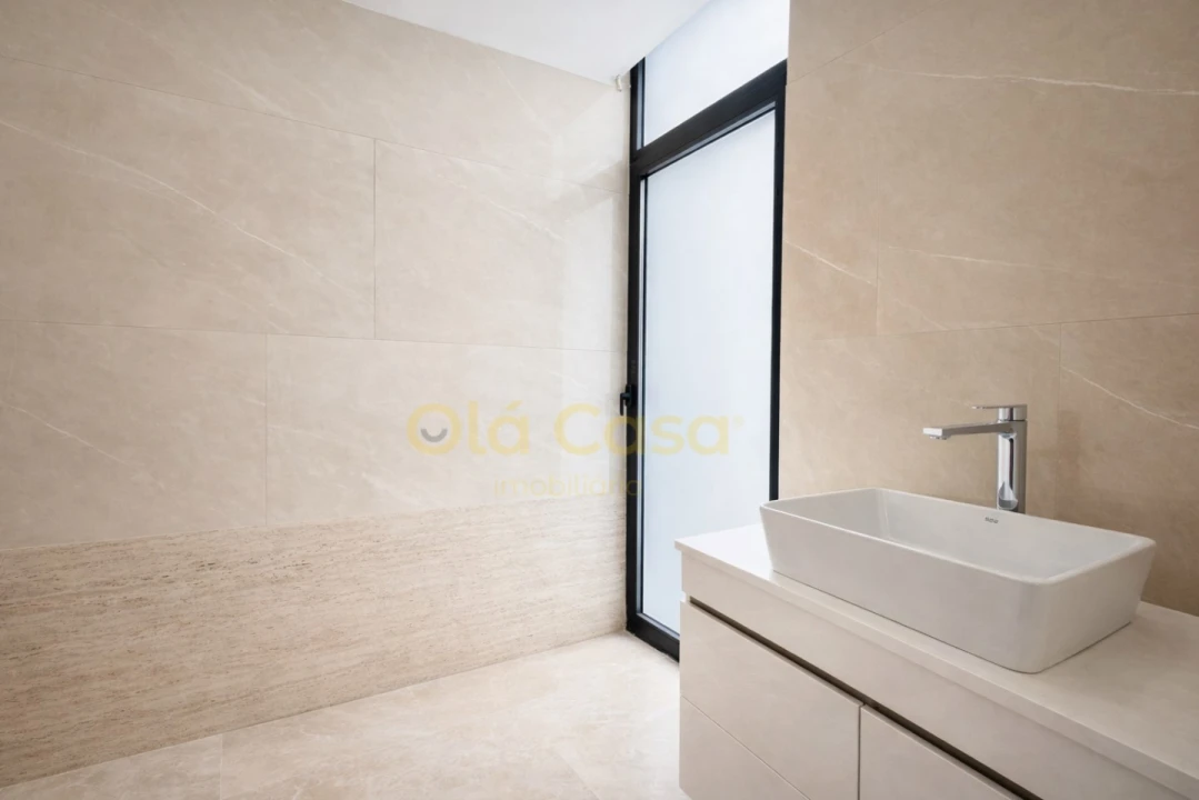 Moradia T3 para Venda em Santo Tirso, Couto (Santa Cristina e São Miguel) e Burgães Foto 4