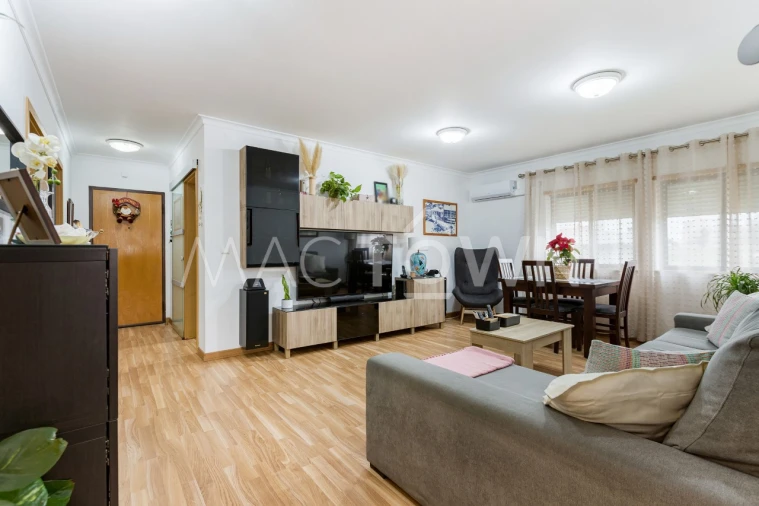 Apartamento T4 para Venda em Marvila Foto 5