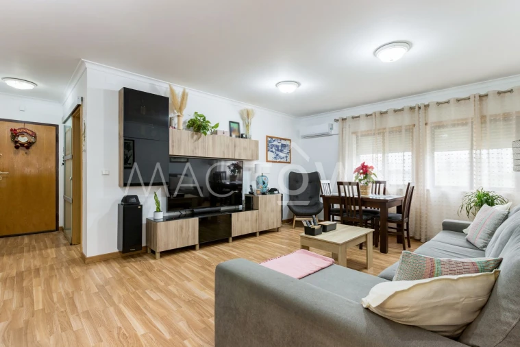 Apartamento T4 para Venda em Marvila Foto 6