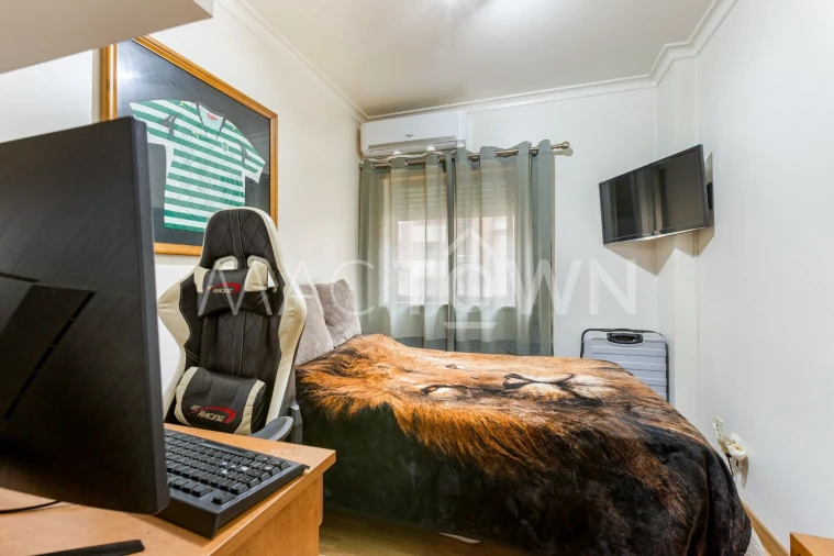 Apartamento T4 para Venda em Marvila Foto 15