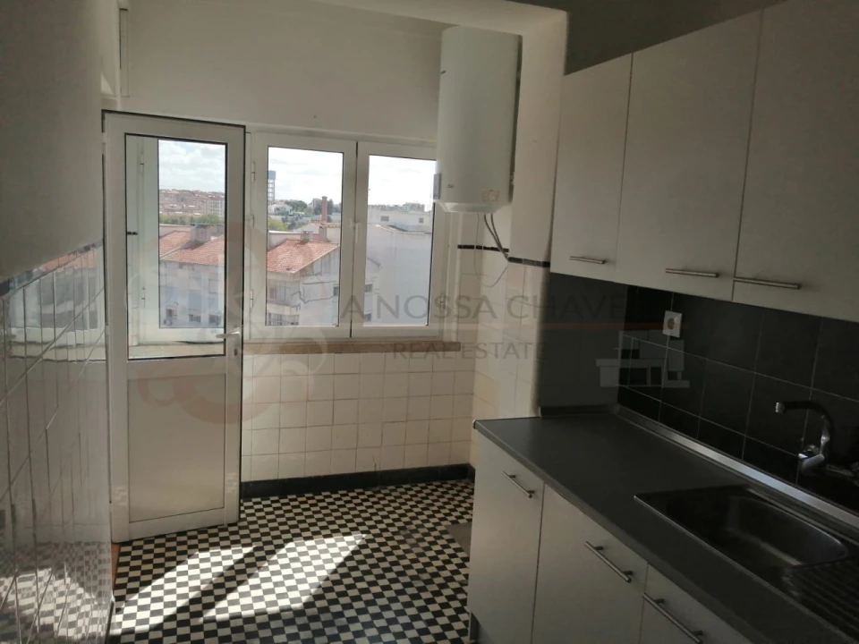 Apartamento T2 para Venda em Amora Foto 2