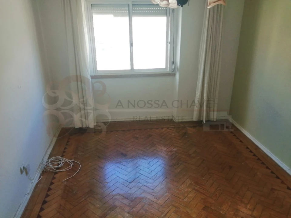 Apartamento T2 para Venda em Amora Foto 11