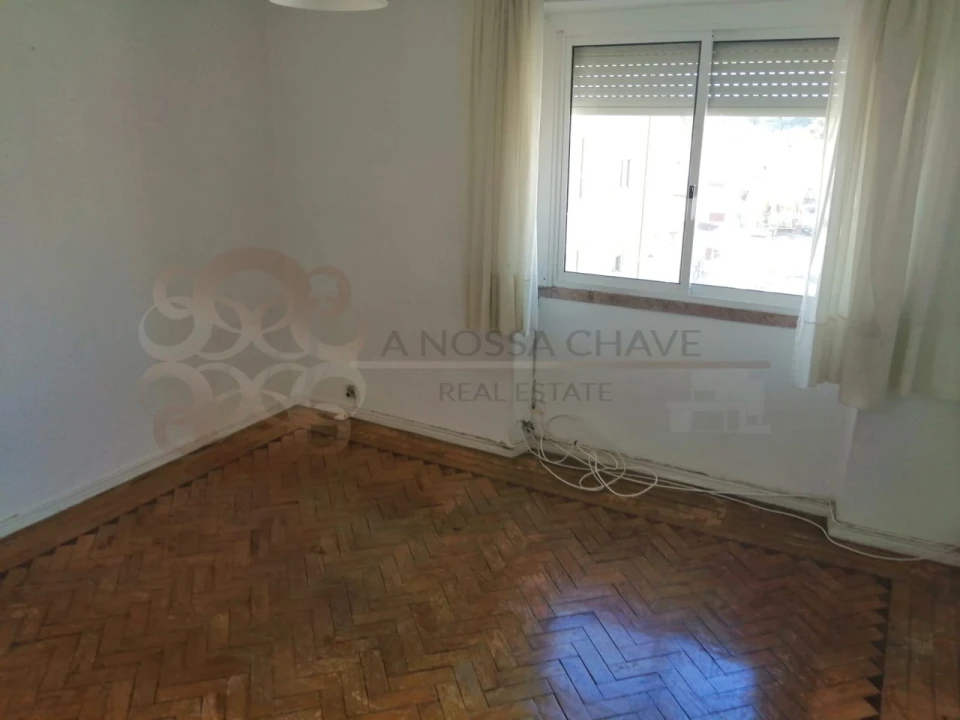 Apartamento T2 para Venda em Amora Foto 12