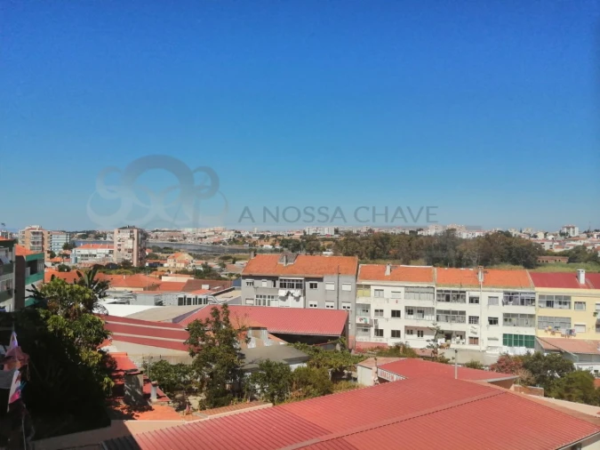 Apartamento T2 para Venda em Amora Foto 6