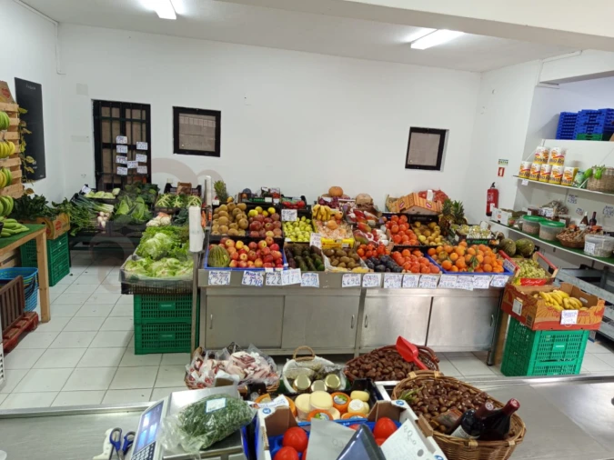 Negócio para Cedência de Quotas em Charneca de Caparica e Sobreda