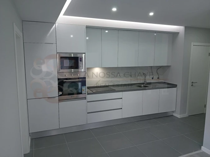 Apartamento T2 para Venda em Charneca de Caparica e Sobreda