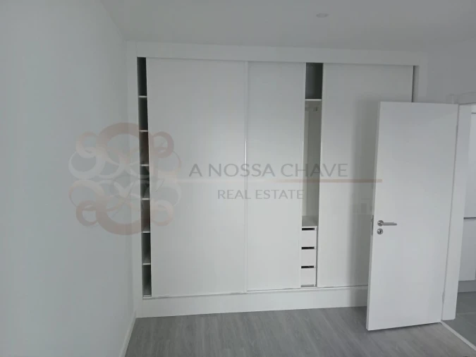 Apartamento T2 para Venda em Charneca de Caparica e Sobreda Foto 15