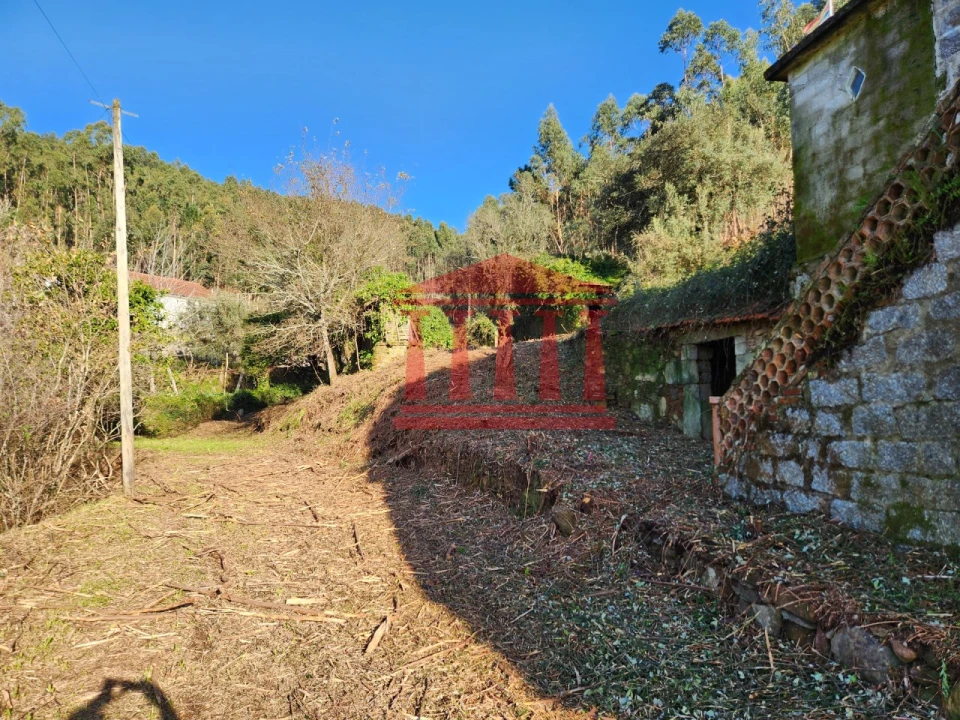 Moradia para Venda em Fragoso Foto 13