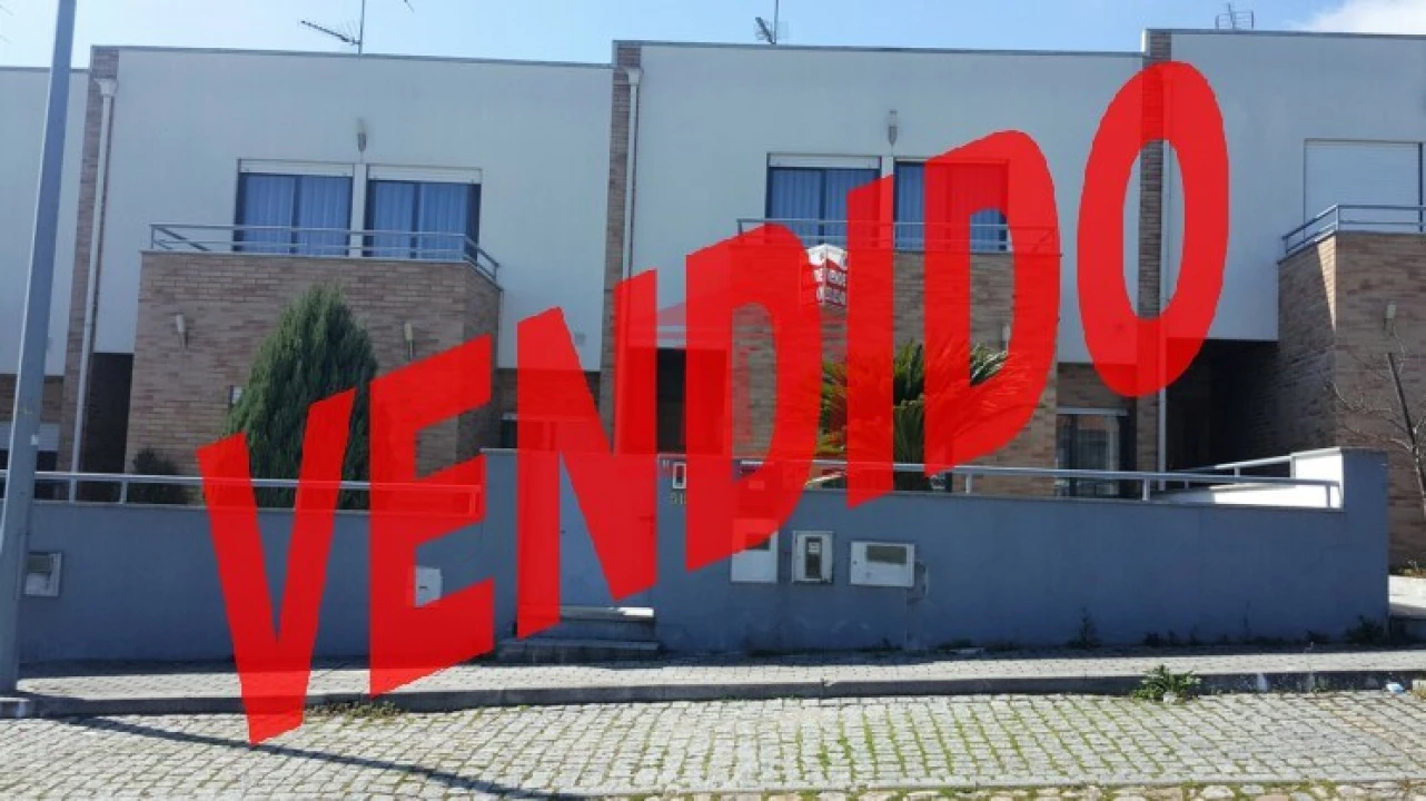 Moradia T3 para Venda em Galegos (São Martinho) Foto 1