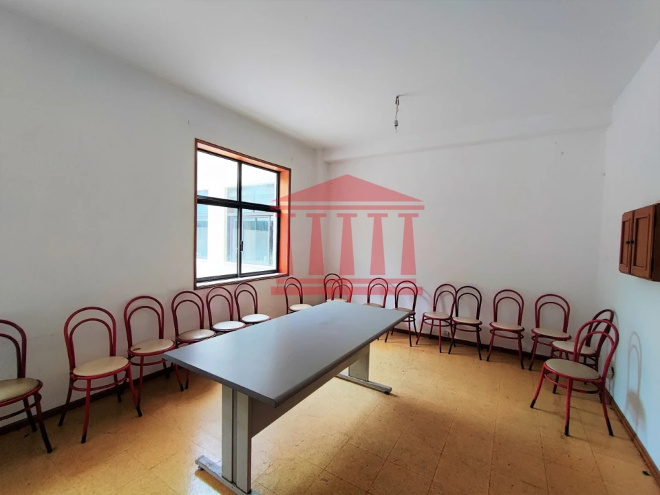 Escritório para Venda em Arcozelo Foto 6