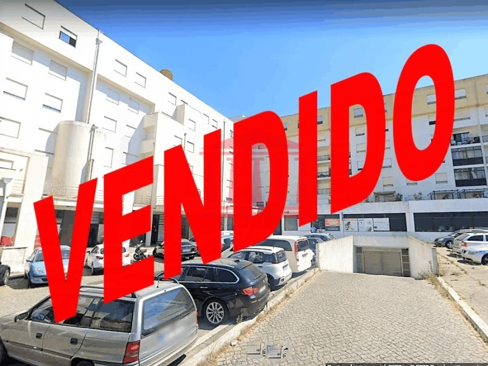 Escritório para Venda em Arcozelo Foto 1