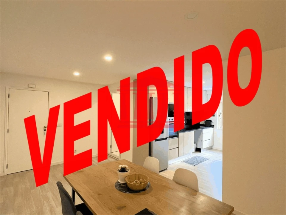 Apartamento T1 para Venda em Arcozelo Foto 1