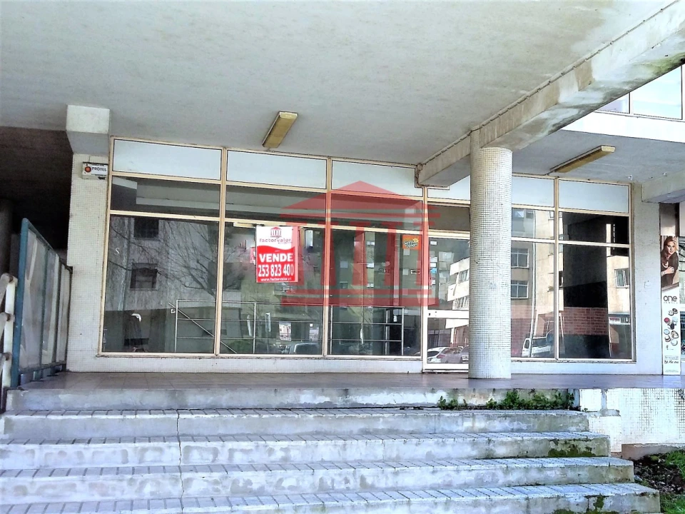 Loja para Venda em Arcozelo Foto 3