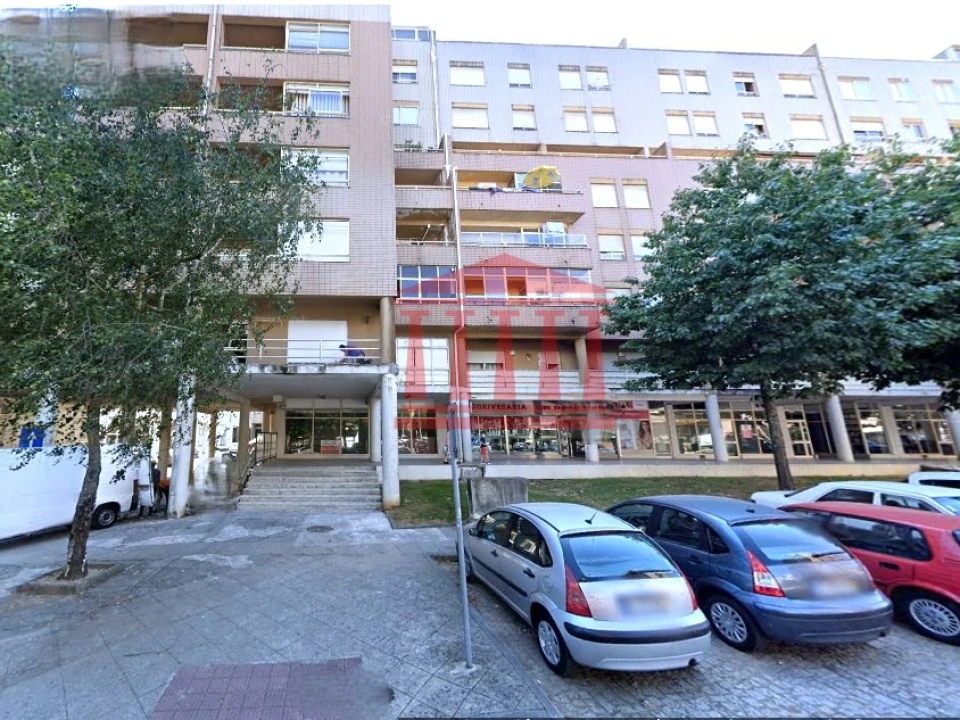 Loja para Venda em Arcozelo Foto 6