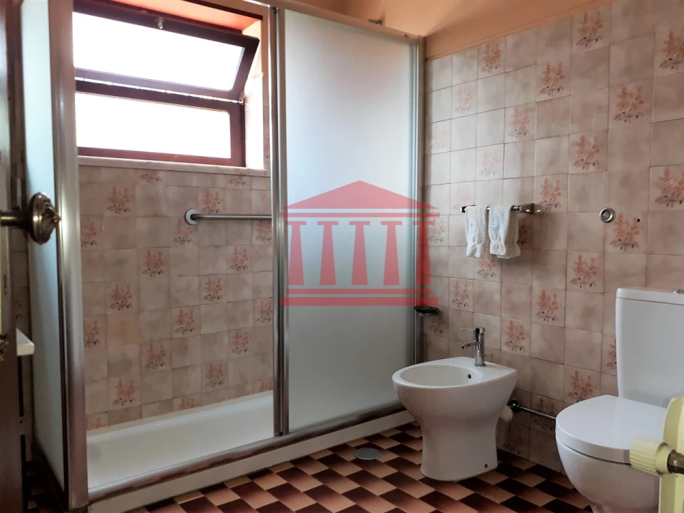 Moradia T3 para Venda em Durrães e Tregosa Foto 12