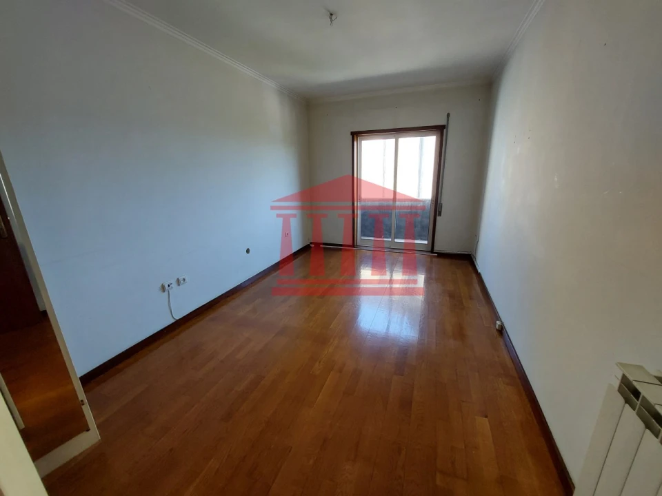 Apartamento T3 para Venda em Arcozelo Foto 7
