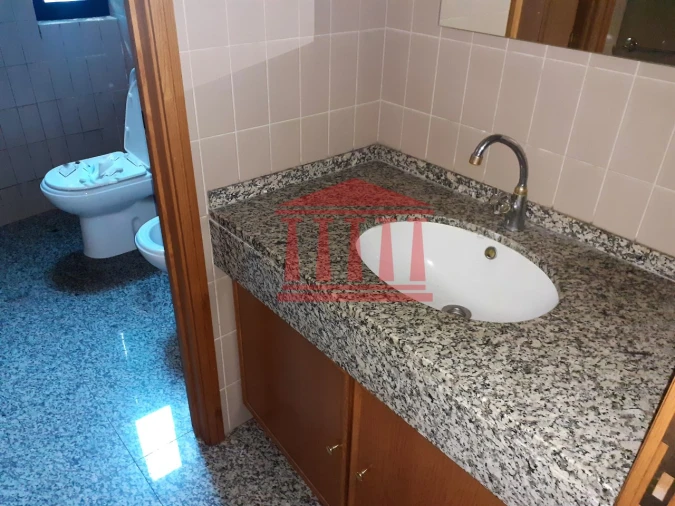 Escritório para Arrendamento em Barcelos, V.Boa, V.Frescainha Foto 6