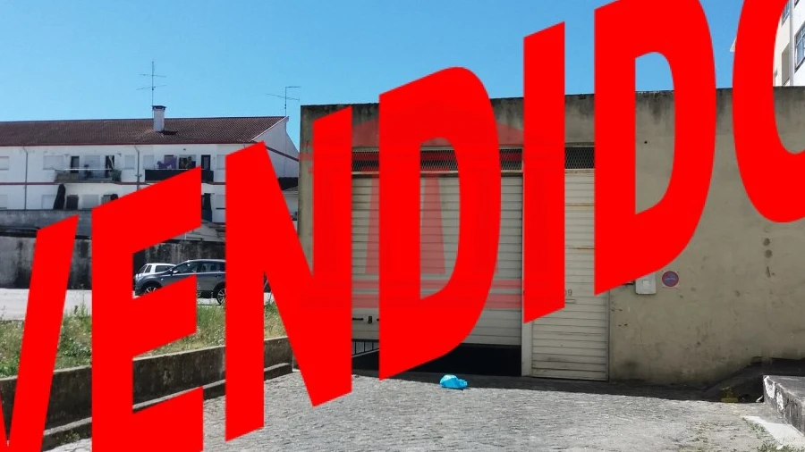 Armazém para Venda em Arcozelo