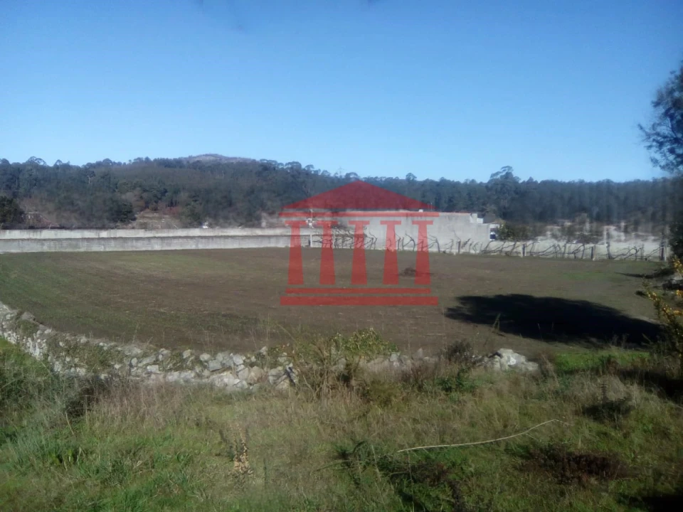 Terreno para Venda em Creixomil e Mariz Foto 2