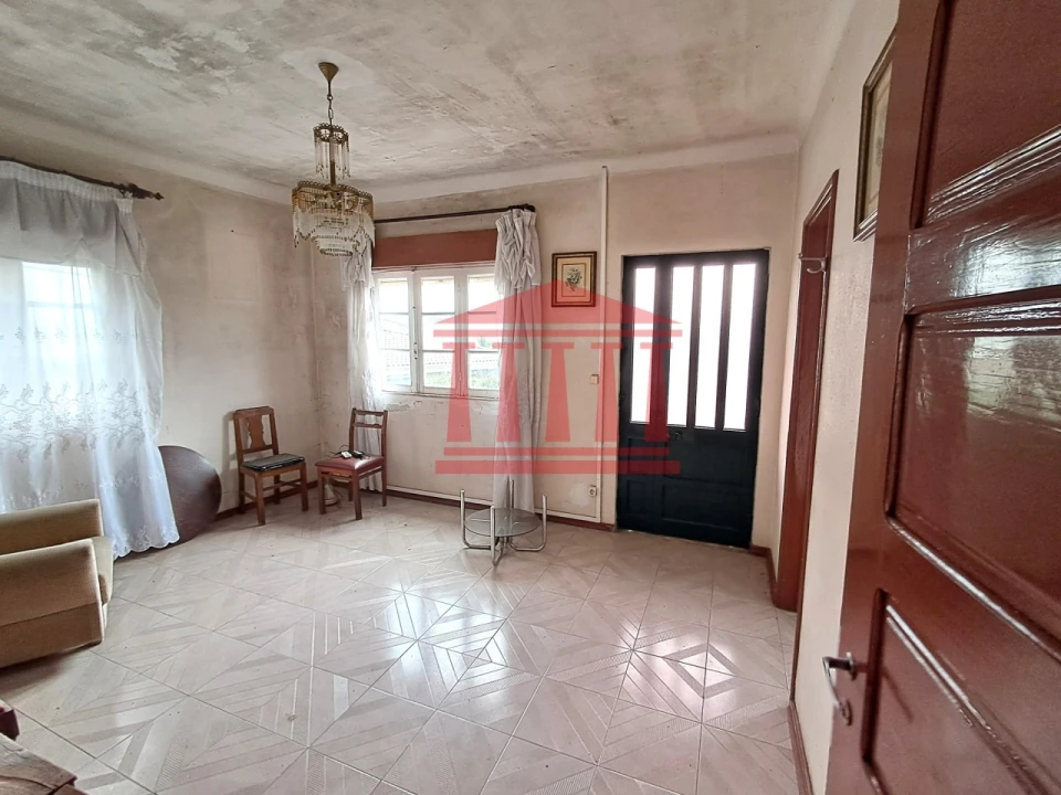 Moradia T4 para Venda em Galegos (Santa Maria) Foto 5