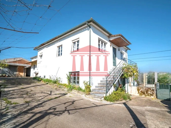 Moradia T4 para Venda em Galegos (Santa Maria) Foto 1