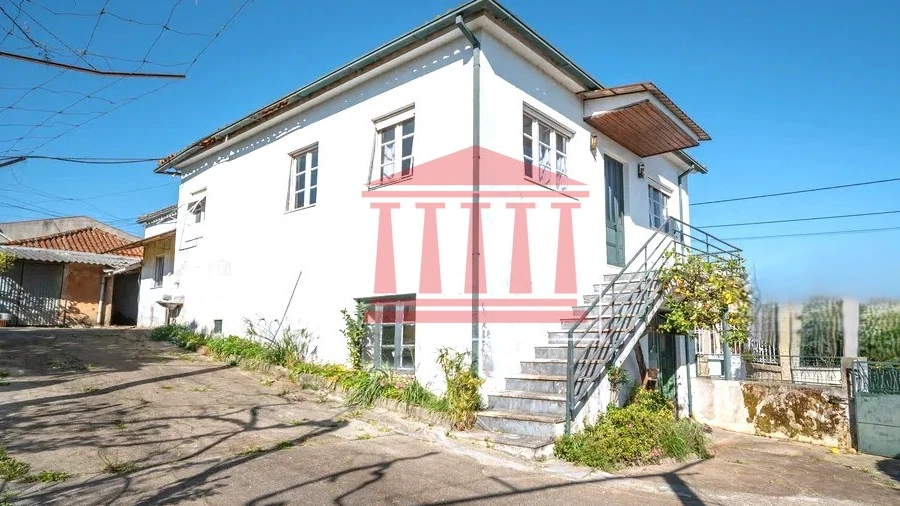 Moradia T4 para Venda em Galegos (Santa Maria)