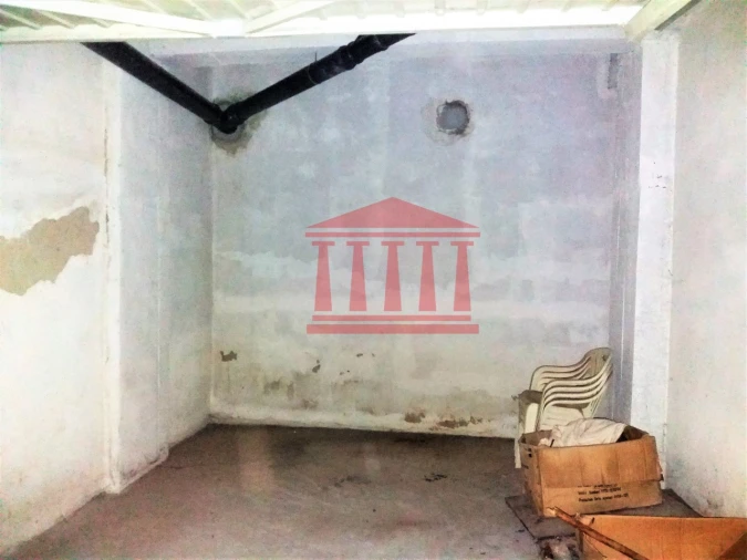 Garagem para Venda em Arcozelo Foto 3