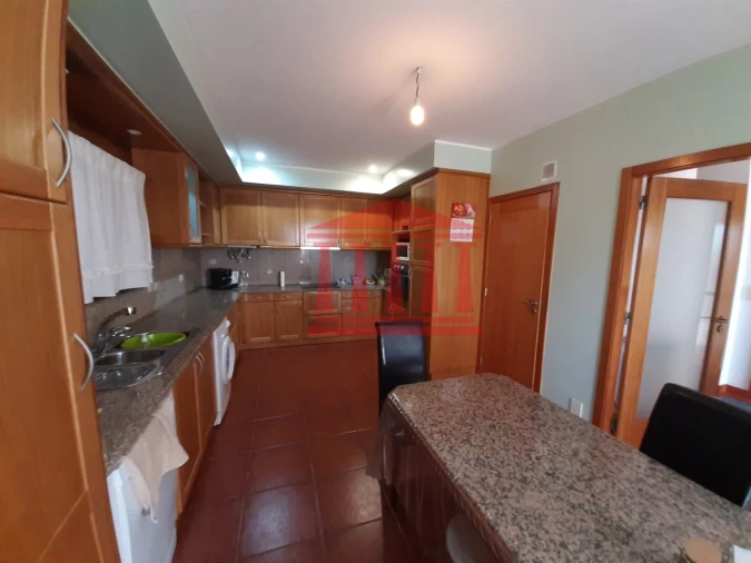 Moradia T3 para Venda em Forjães Foto 10