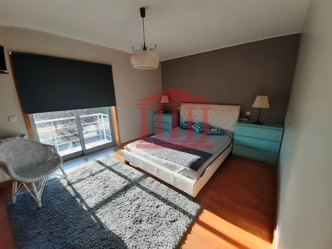 Moradia T3 para Venda em Forjães Foto 13