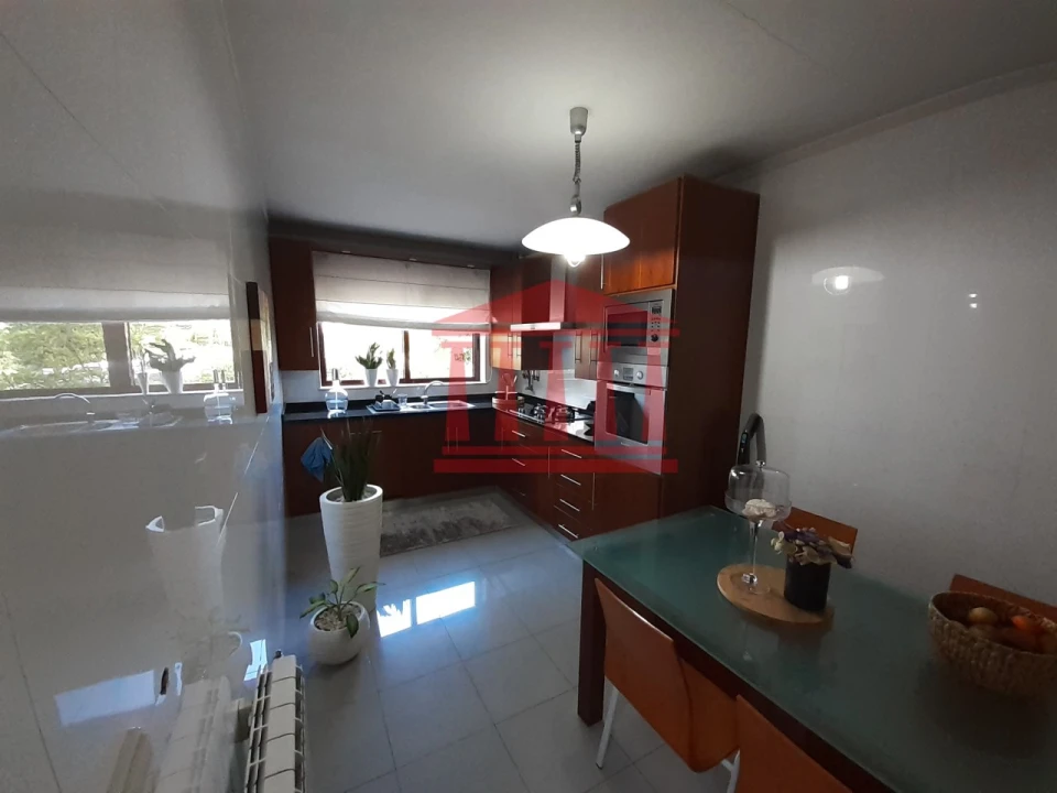 Moradia T3 para Venda em Martim Foto 5