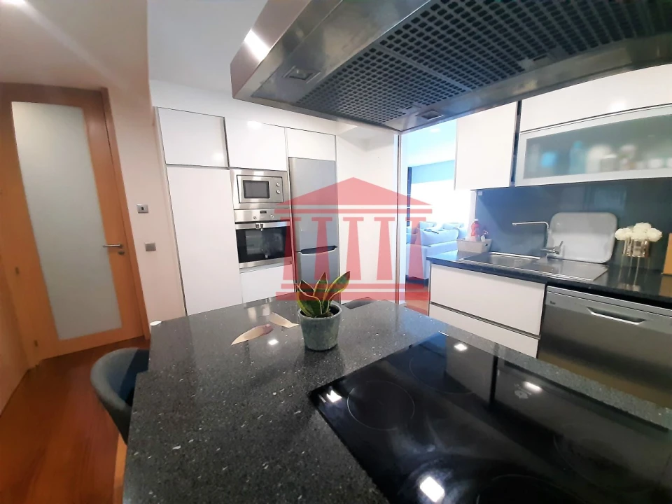 Apartamento T3 para Venda em Arcozelo Foto 6