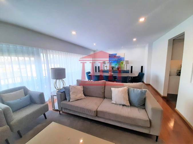 Apartamento T3 para Venda em Arcozelo Foto 4