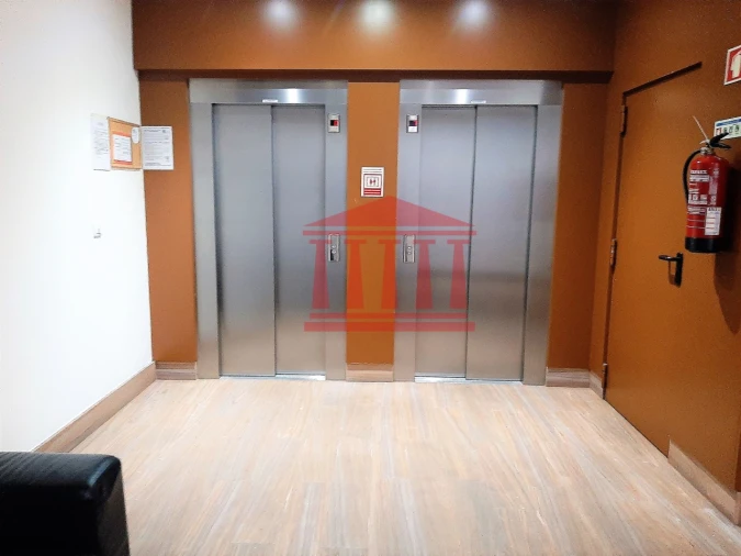 Apartamento T3 para Venda em Arcozelo Foto 14