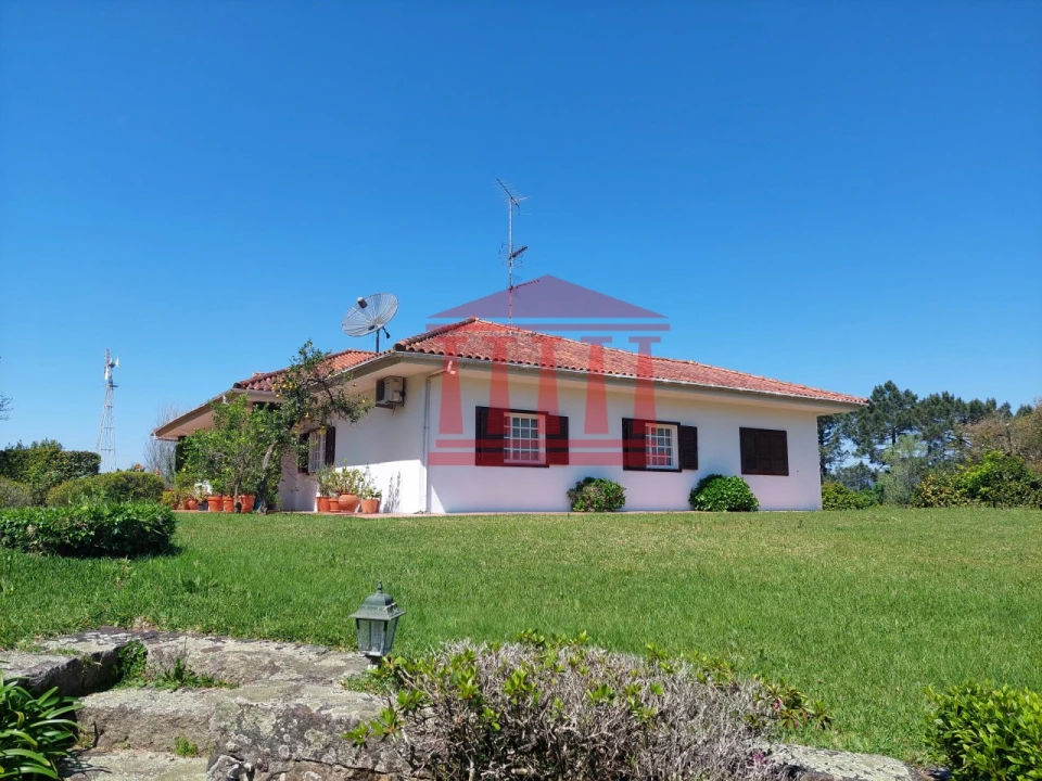 Quinta T4 para Venda em Barcelinhos Foto 4