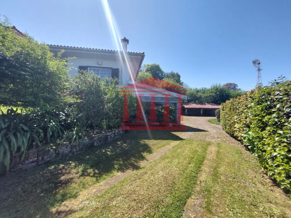 Quinta T4 para Venda em Barcelinhos Foto 11