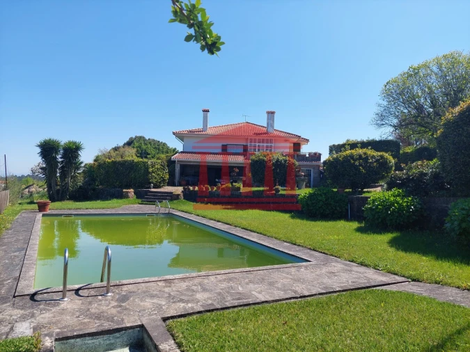 Quinta T4 para Venda em Barcelinhos Foto 1