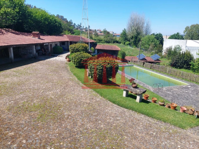 Quinta T4 para Venda em Barcelinhos Foto 2