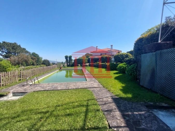 Quinta T4 para Venda em Barcelinhos Foto 13