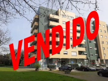 Apartamento T2 para Venda em Arcozelo