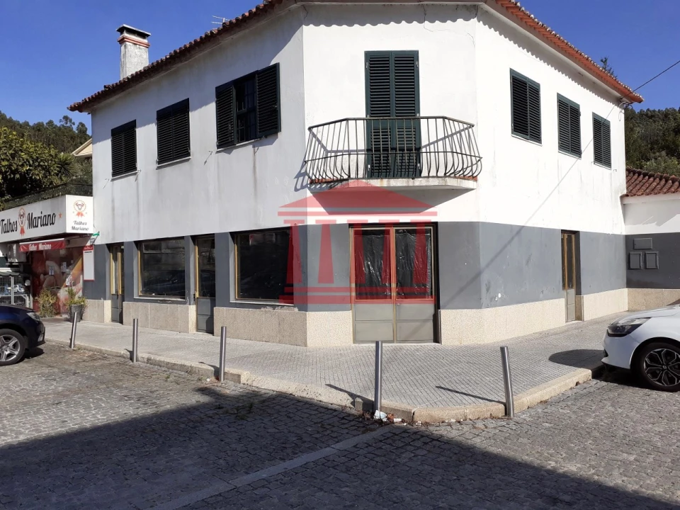 Loja para Arrendamento em Aborim Foto 1