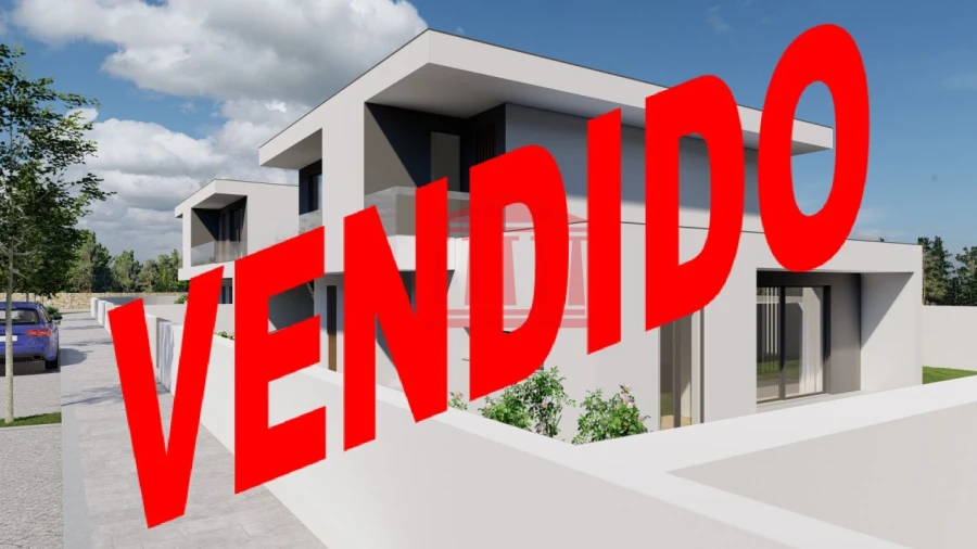 Moradia T4 para Venda em Alvelos