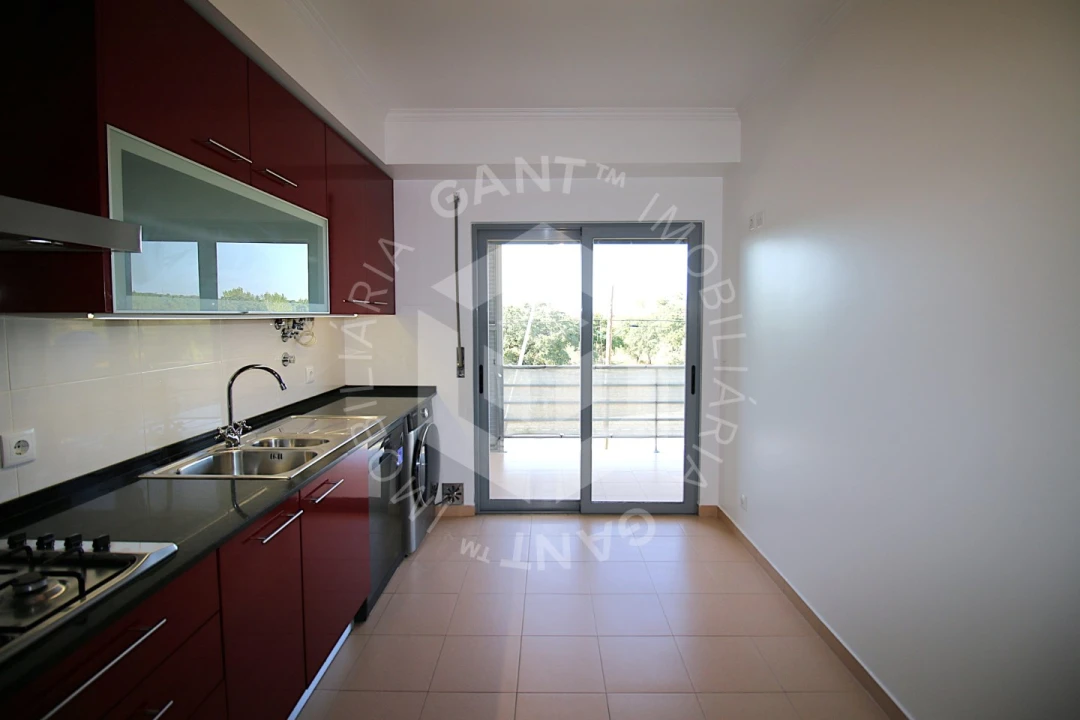 Apartamento T3 para Arrendamento em Sesimbra (Castelo) Foto 3