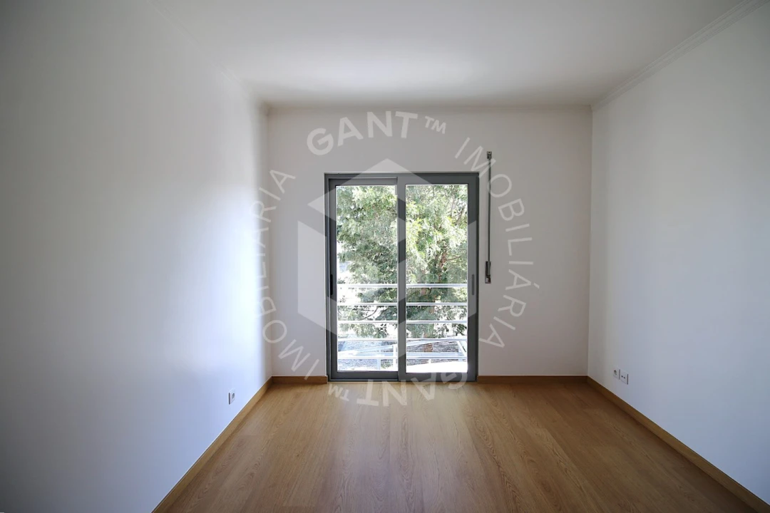 Apartamento T3 para Arrendamento em Sesimbra (Castelo) Foto 28