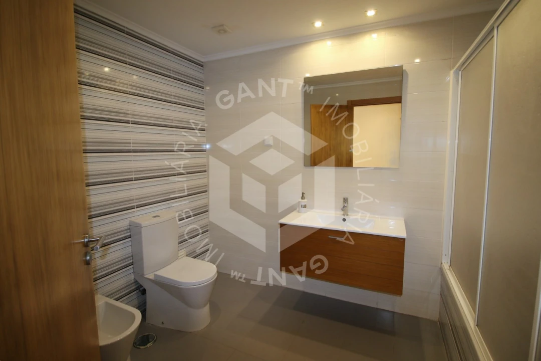 Apartamento T3 para Arrendamento em Sesimbra (Castelo) Foto 31