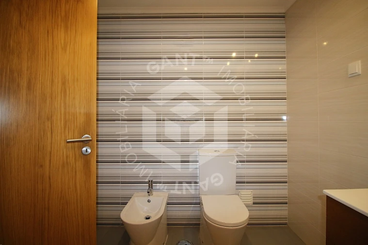 Apartamento T3 para Arrendamento em Sesimbra (Castelo) Foto 32