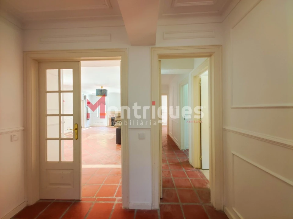 Moradia T4 para Venda em Santa Maria e São Miguel, São Martinho, São Pedro Penaferrim Foto 14