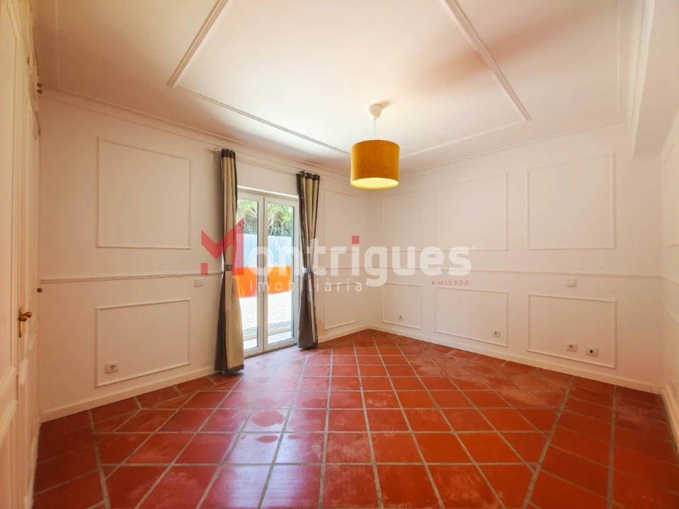 Moradia T4 para Venda em Santa Maria e São Miguel, São Martinho, São Pedro Penaferrim Foto 26